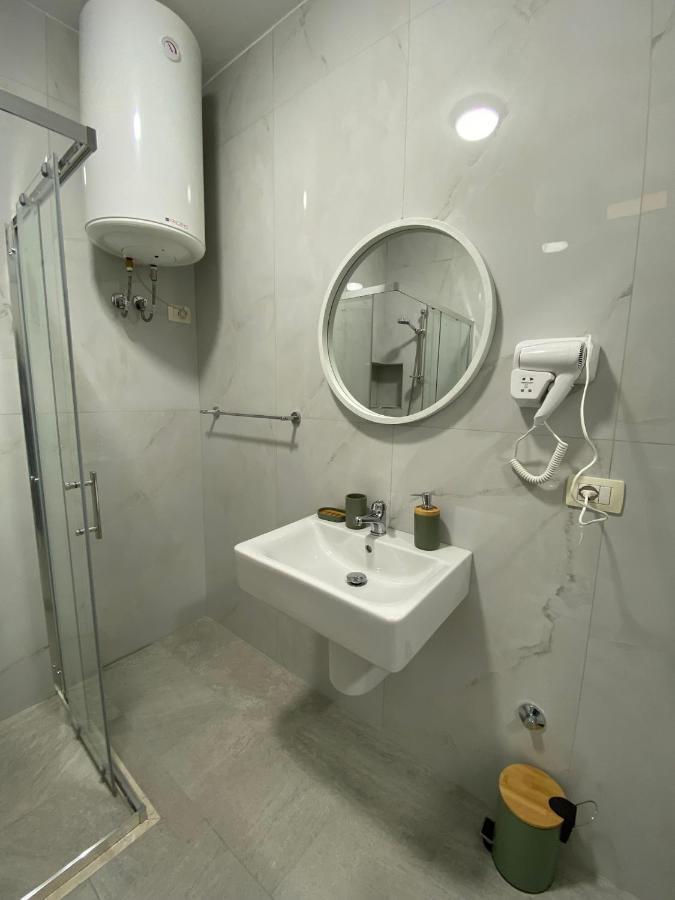 Bellavista Qerret Apartment 1 Golem  Kültér fotó